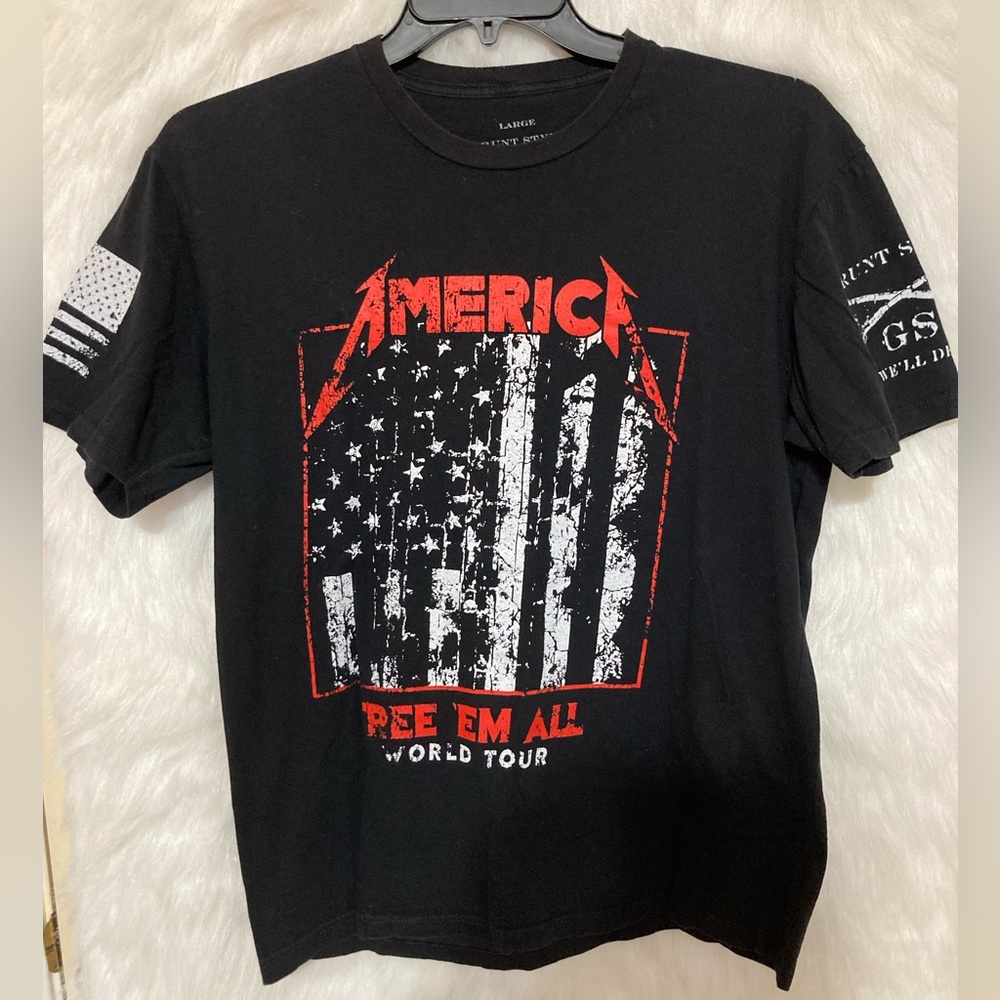 Grunt Style Free Em’ All T-shirt size Large
